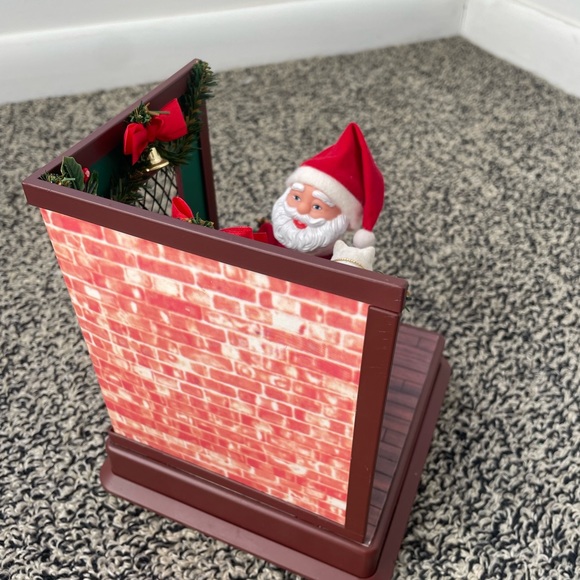 Vintage Musical Light up "Play it Again Santa" Christmas Decoration W/Cat  1995 - Picture 3 of 6